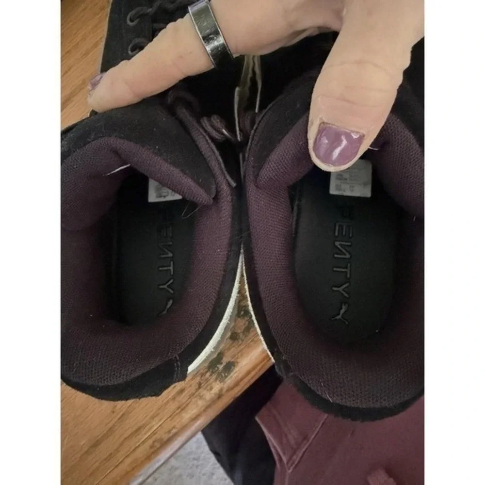 FENTY x PUMA Platform Suede‎ Sneakers Black White Size 9.5 EUC